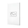 Conjunto Tomada 2P+T 10A Branco Pial Plus + Legrand