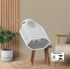 Plug Femea 2P+T 20A 250V Branco Ilumi